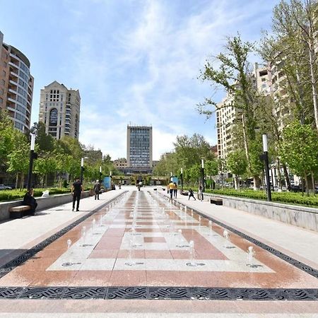 74/3New Building In The Center Of The Capital Apartment Yerevan Luaran gambar