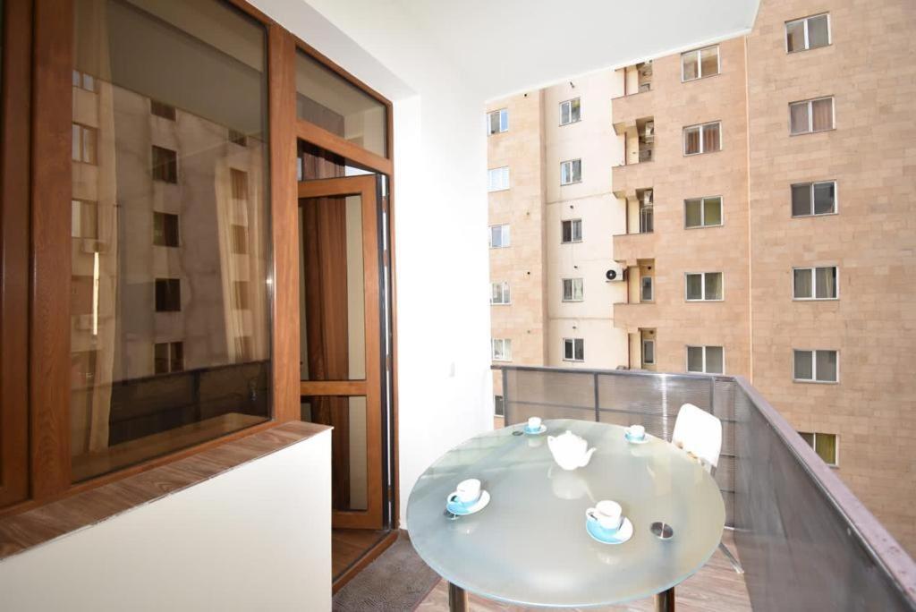 74/3New Building In The Center Of The Capital Apartment Yerevan Luaran gambar